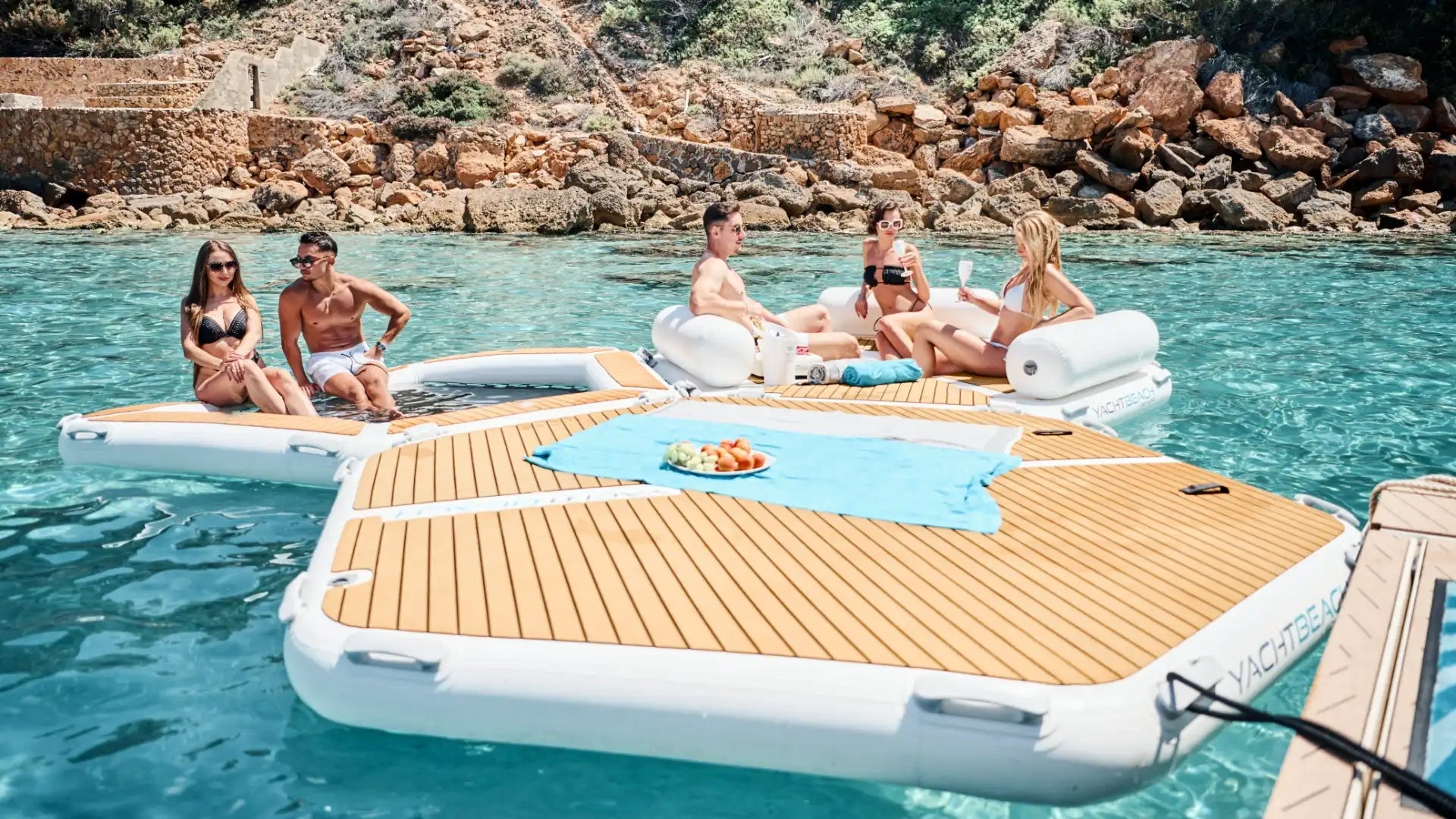 Yachtbeach Hex platforms - Sport Zone