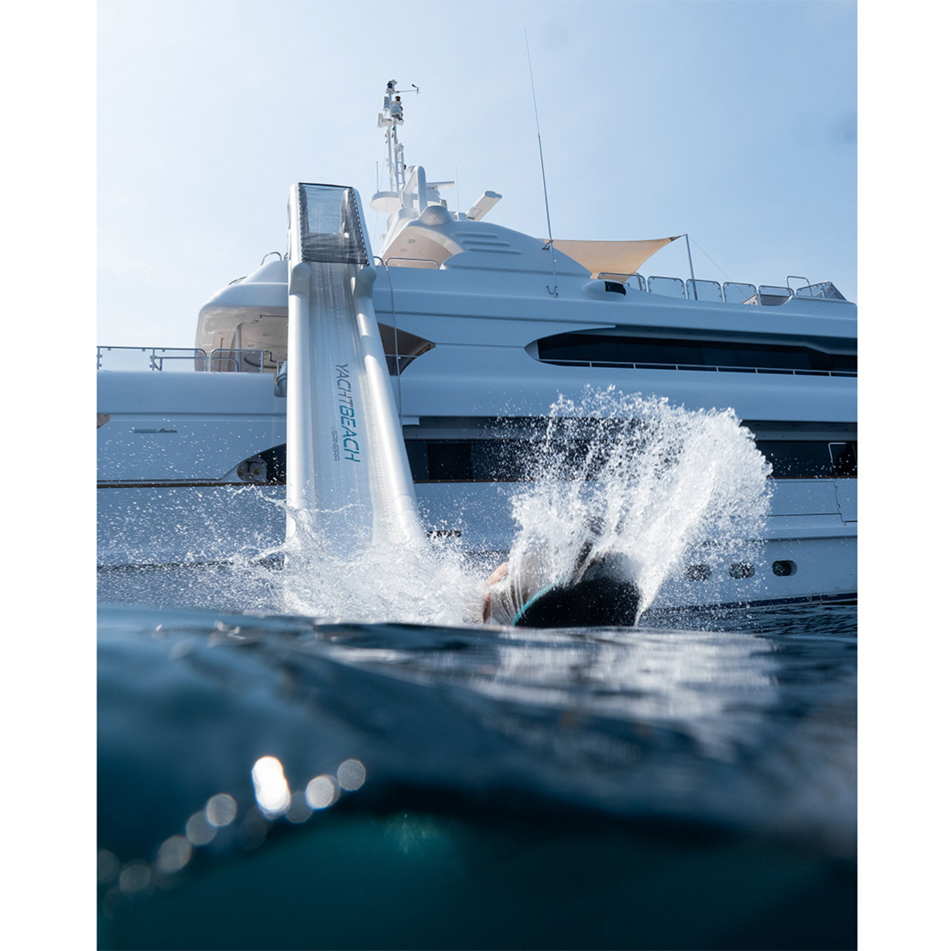 Yachtbeach Magic Yachtslide 460-540 cm front view