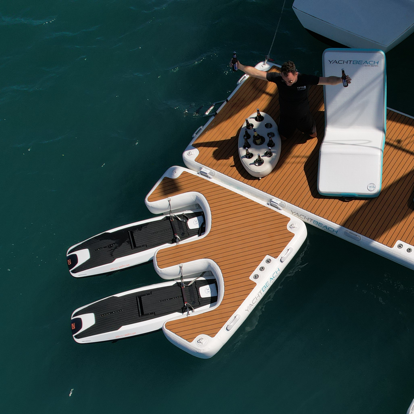 Yachtbeach Multi Dock Double with Awake Jetboards