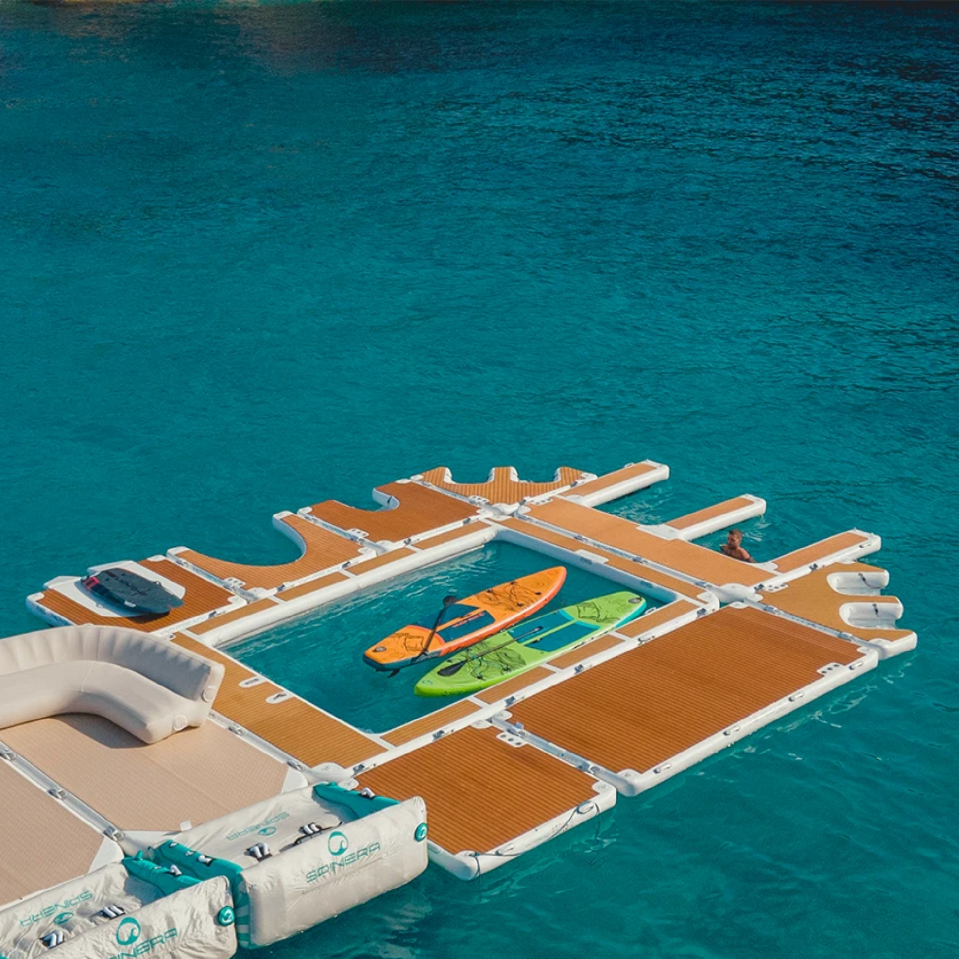 Yachtbeach platform 3.08 Premium teak lifestyle